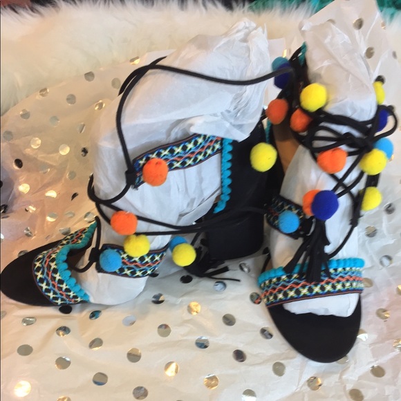BAMBOO Shoes - Brand New PomPom Sandals!!